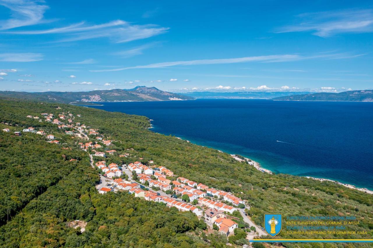 Yourcroatiaholiday - Villa With 6 Rooms Drenje  Екстериор снимка