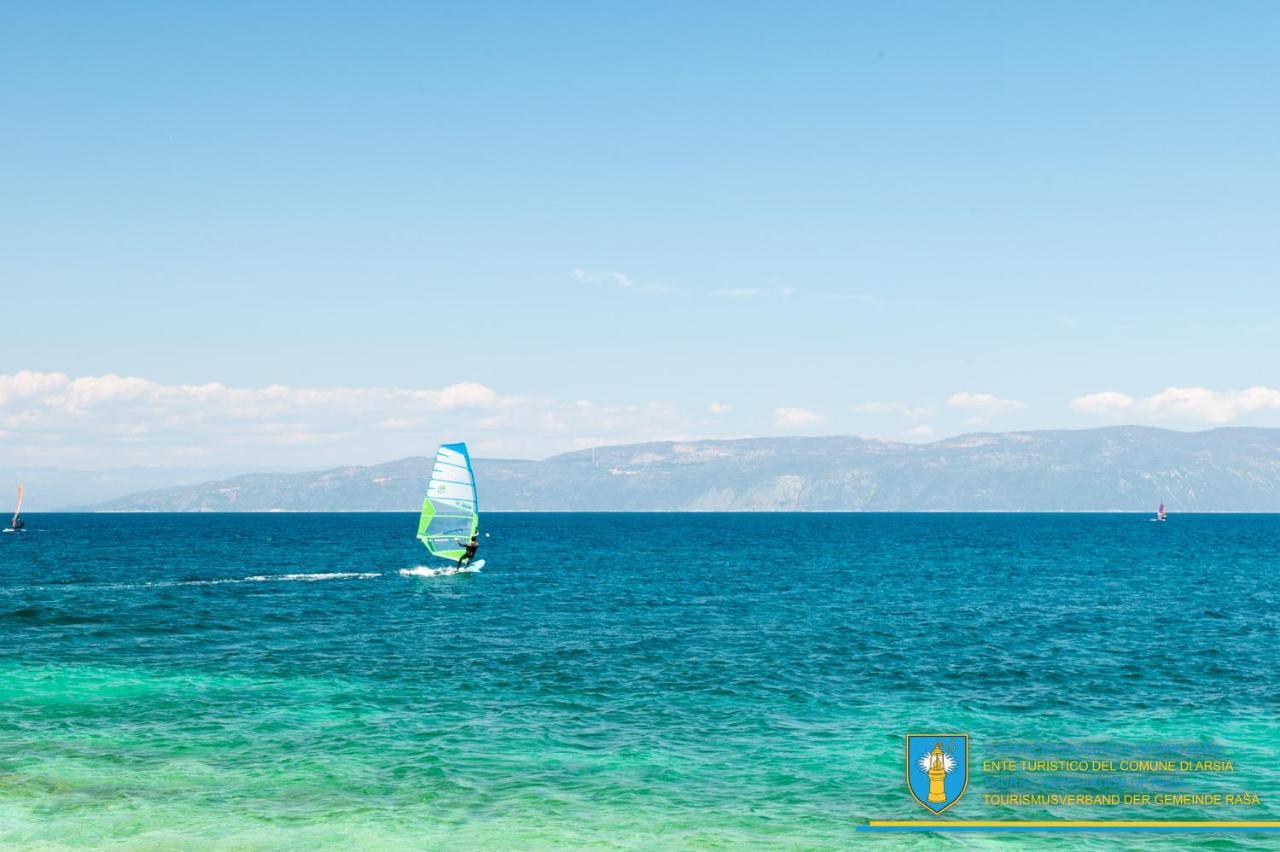 Yourcroatiaholiday - Villa With 6 Rooms Drenje  Екстериор снимка